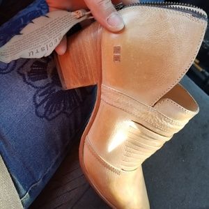 NWT Bed Stu Booties 9